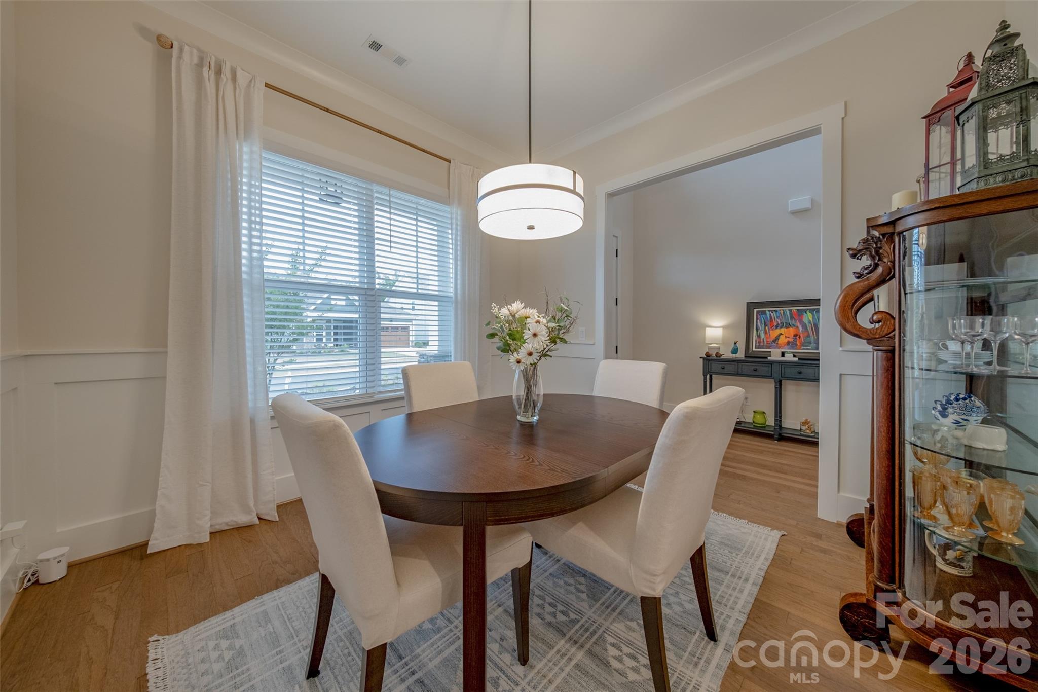 3010 Alveston Drive Property Photo 8