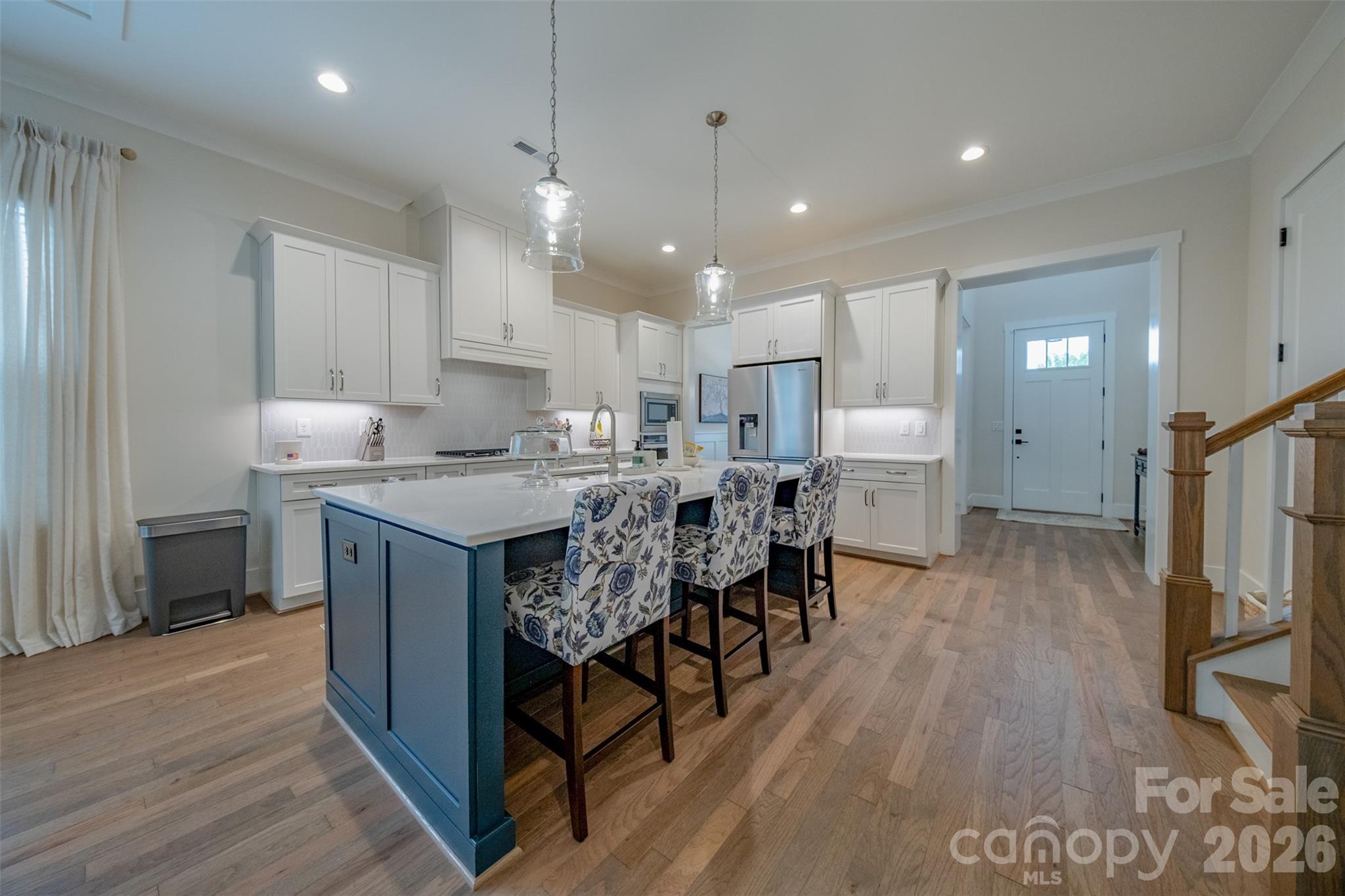 3010 Alveston Drive Property Photo 10