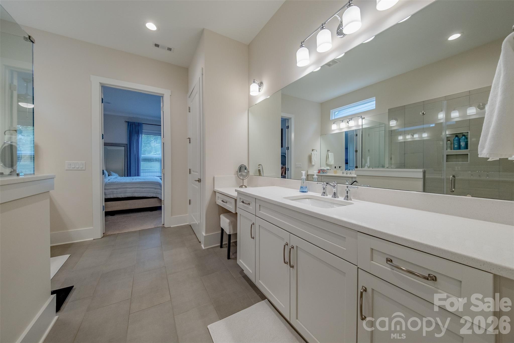 3010 Alveston Drive Property Photo 24