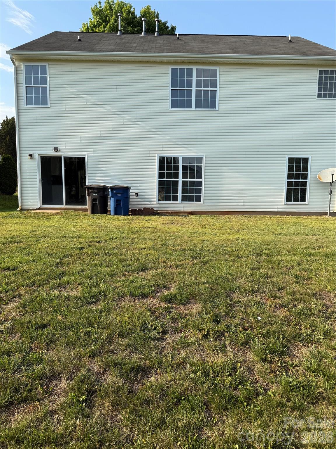 2319 Wexford Way 48 Property Photo 13