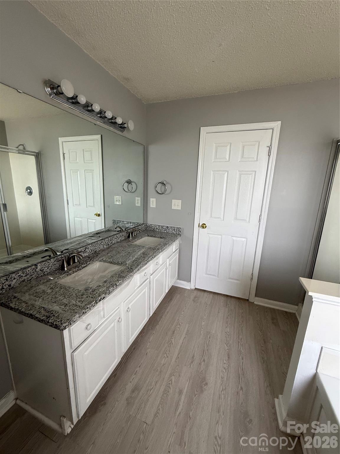2319 Wexford Way 48 Property Photo 20