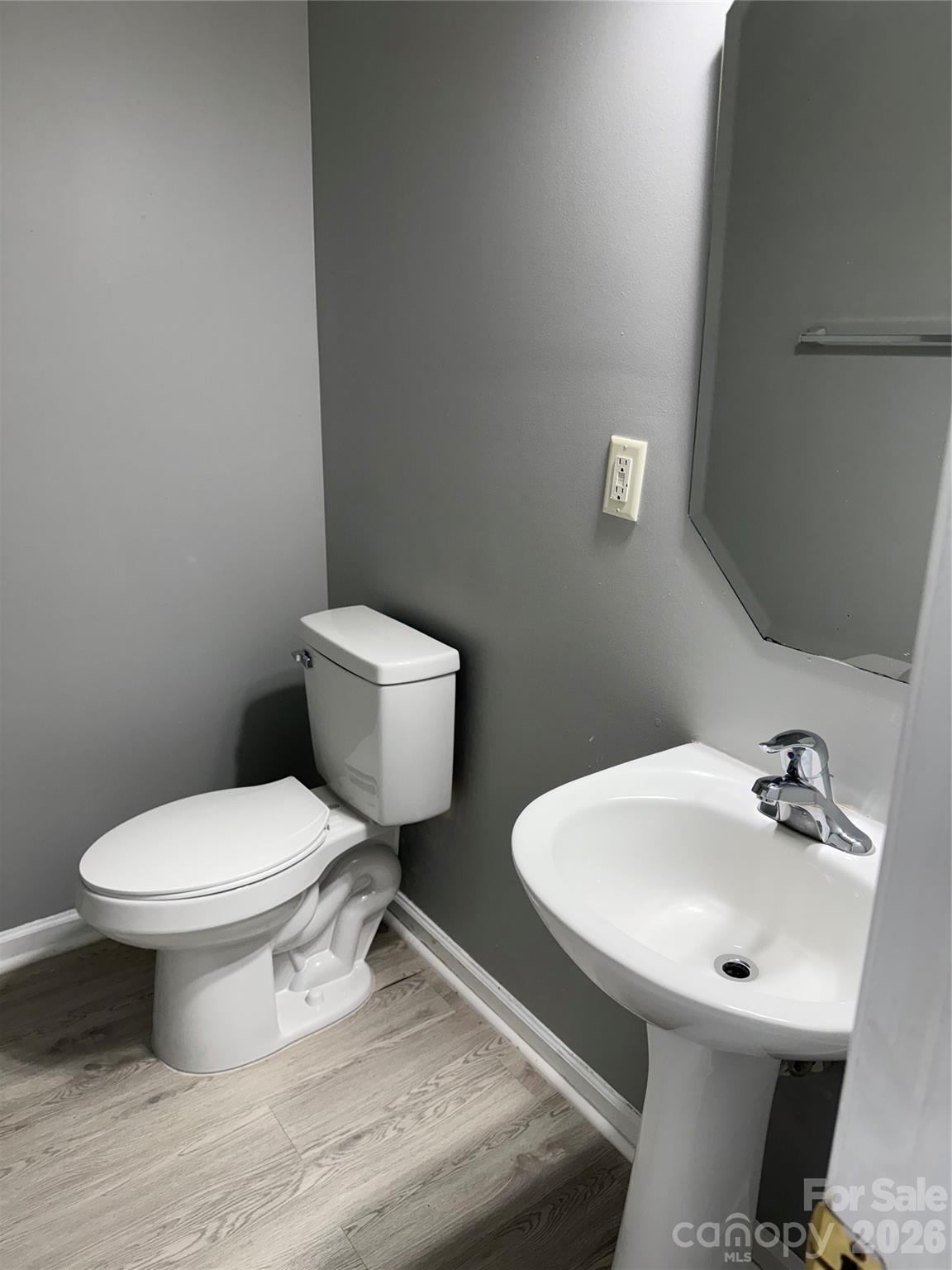 2319 Wexford Way 48 Property Photo 22