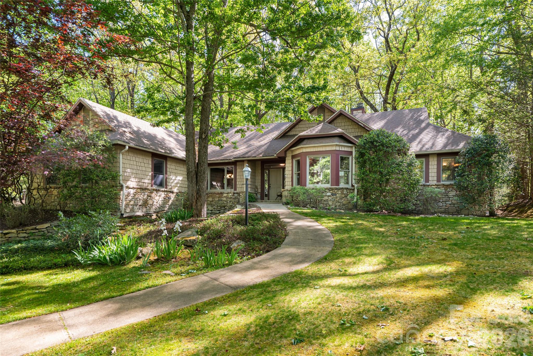 109 Little Cherokee Ridge Property Photo 1