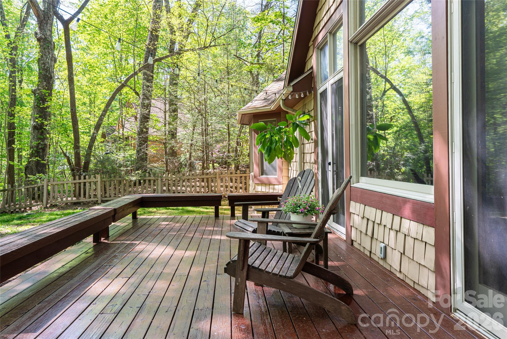 109 Little Cherokee Ridge Property Photo 5