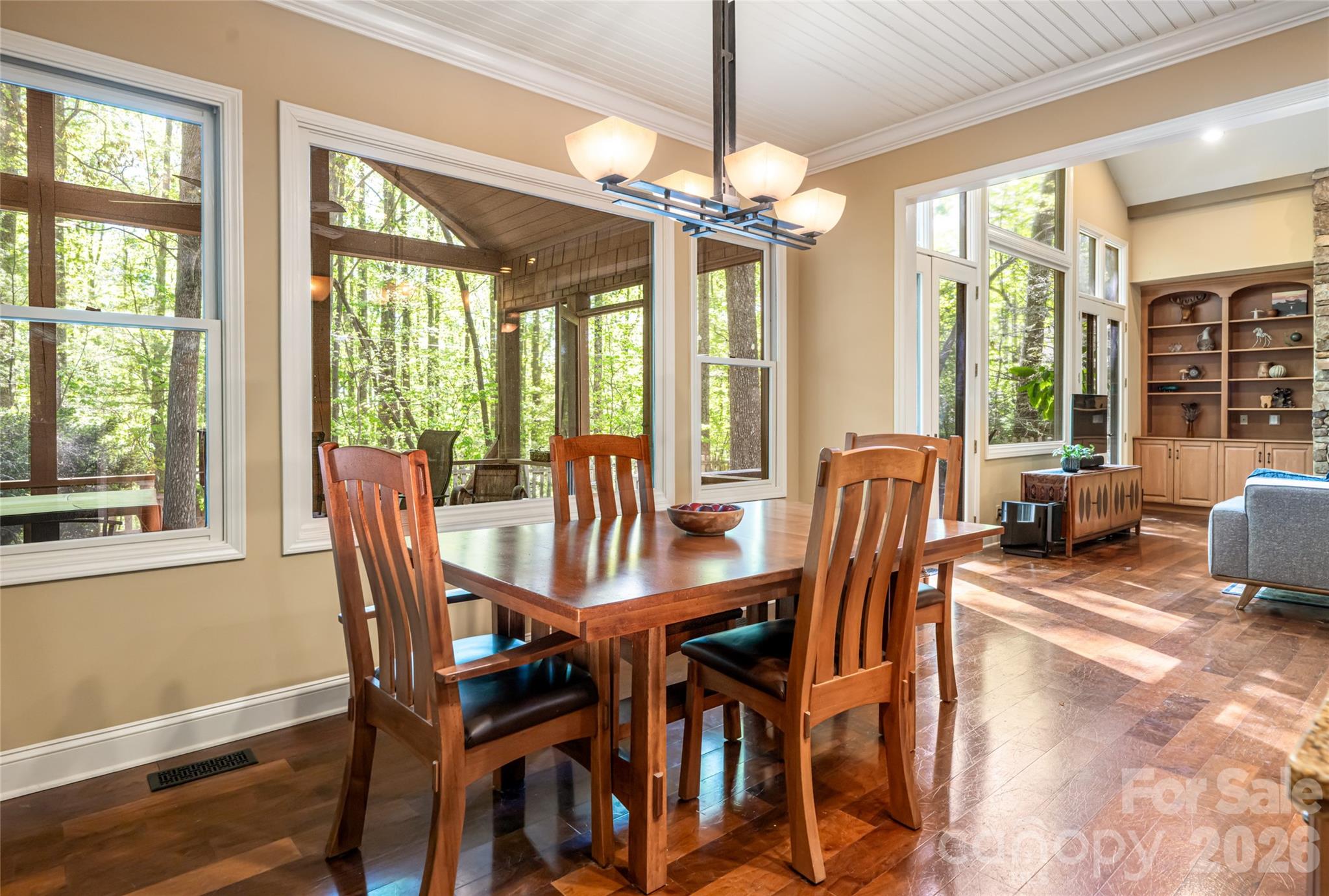 109 Little Cherokee Ridge Property Photo 16