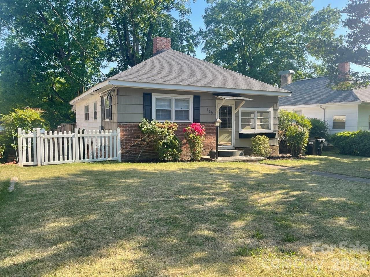 119 Pine Street Property Photo 2