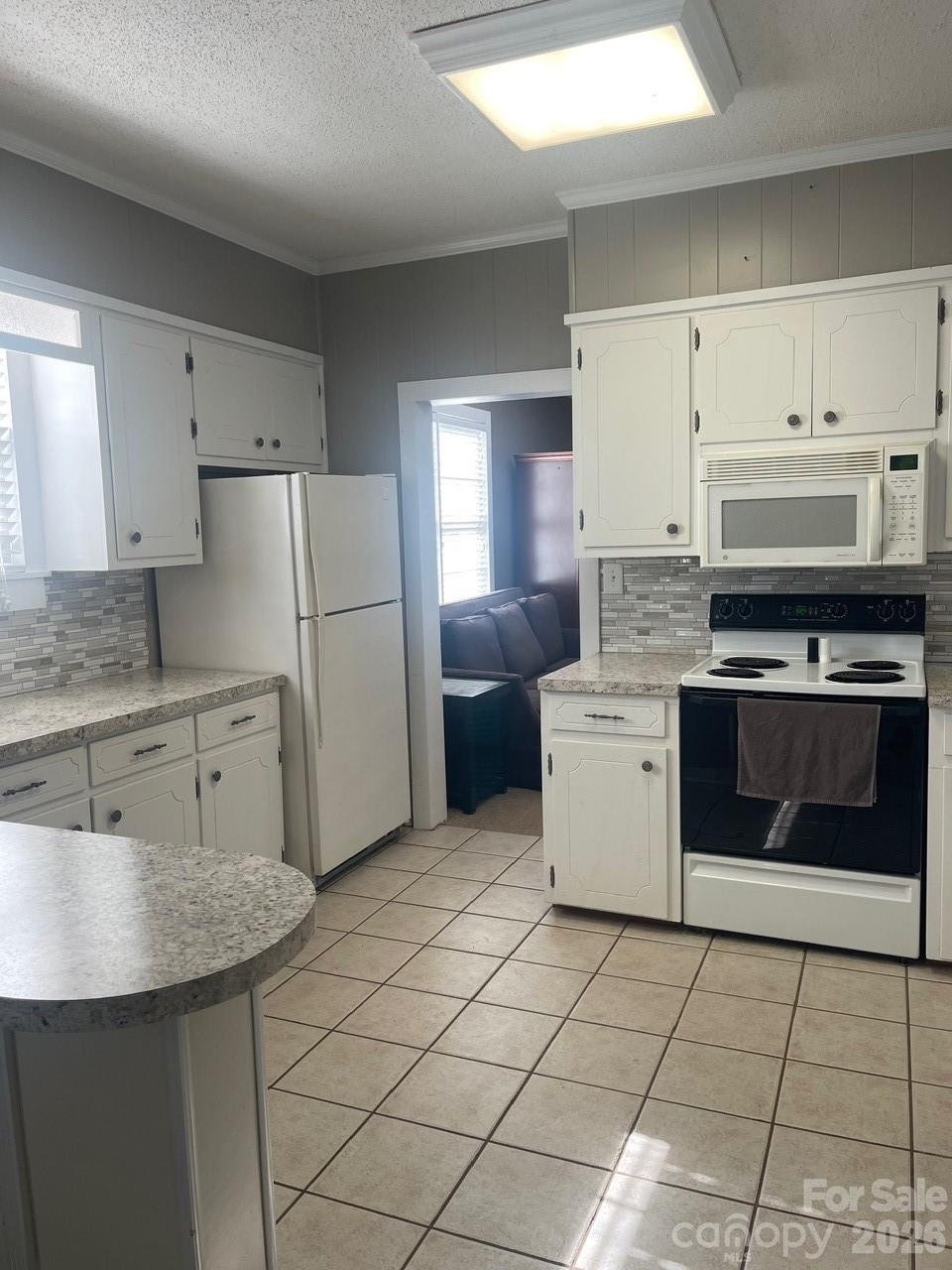 119 Pine Street Property Photo 8