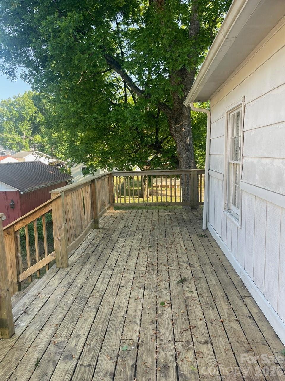 119 Pine Street Property Photo 23
