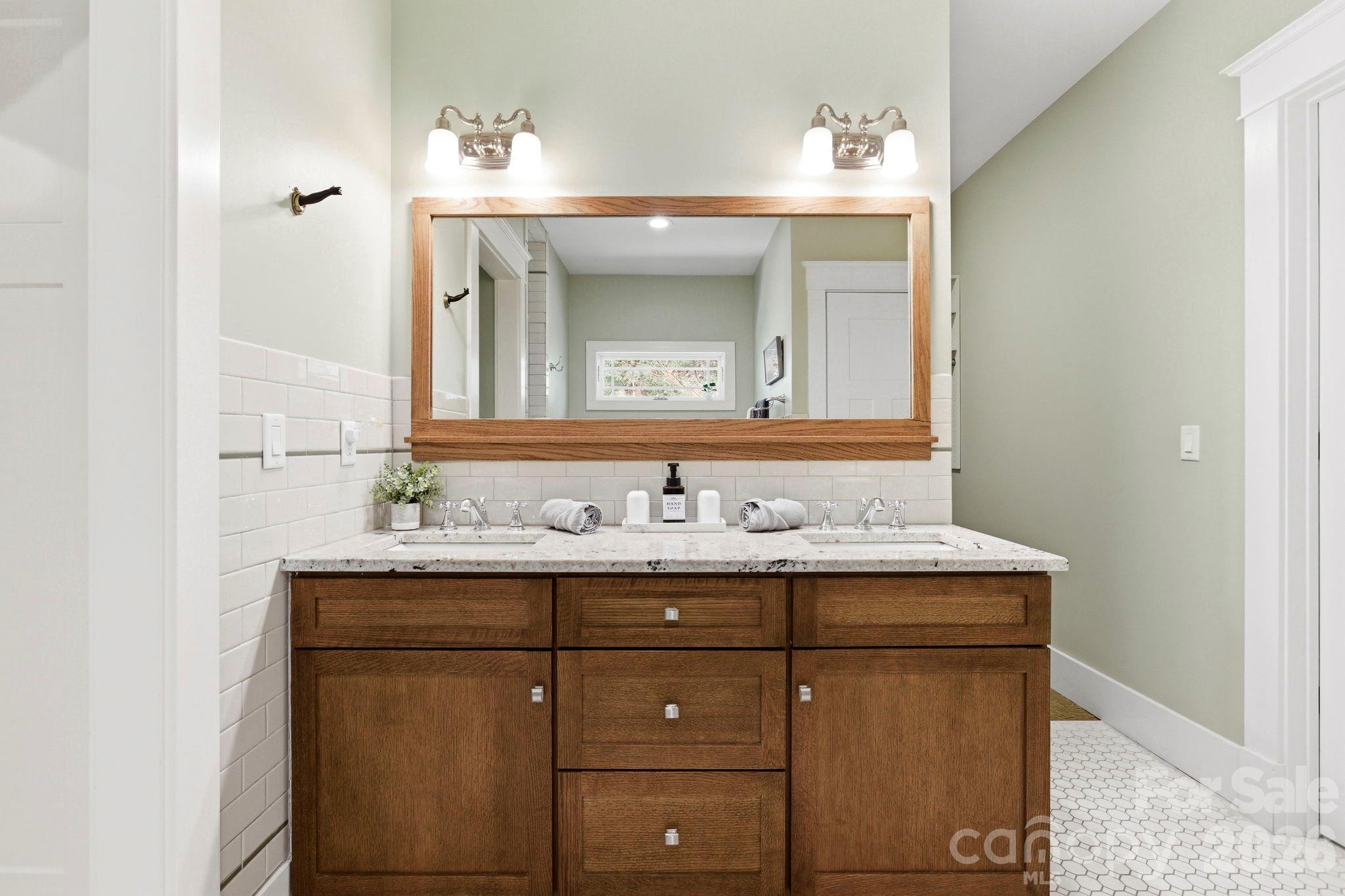 31 Ashbrook Meadows Property Photo 12