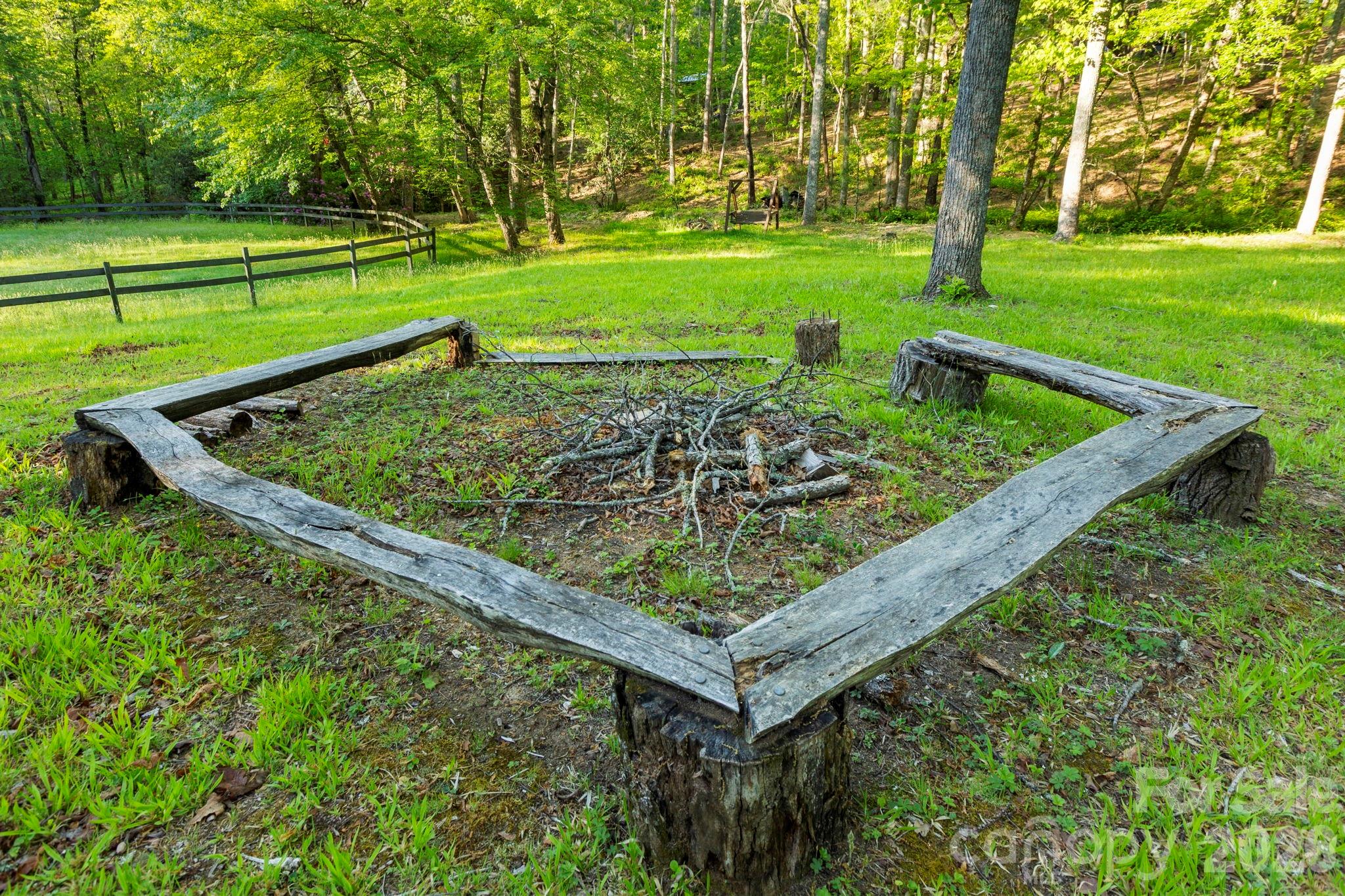 31 Ashbrook Meadows Property Photo 40