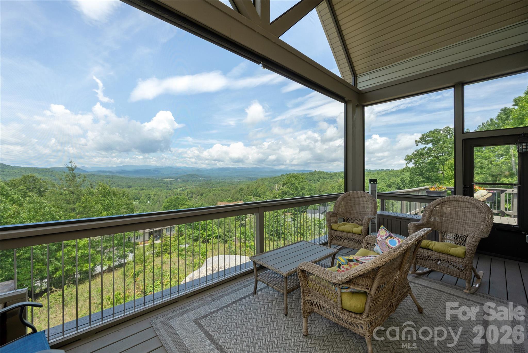 467 Crystal Heights Drive Property Photo 13