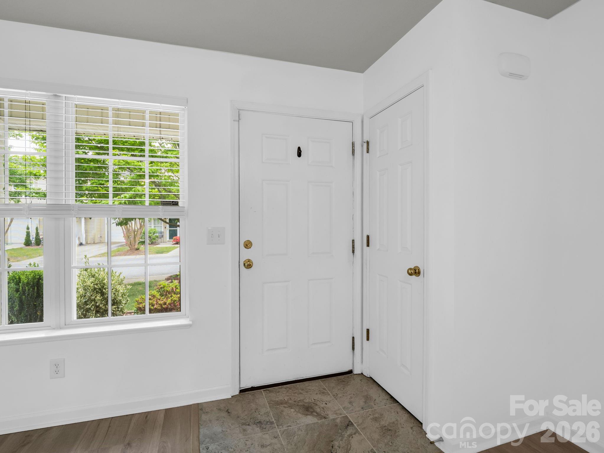 64 Lanceford Circle Property Photo 5