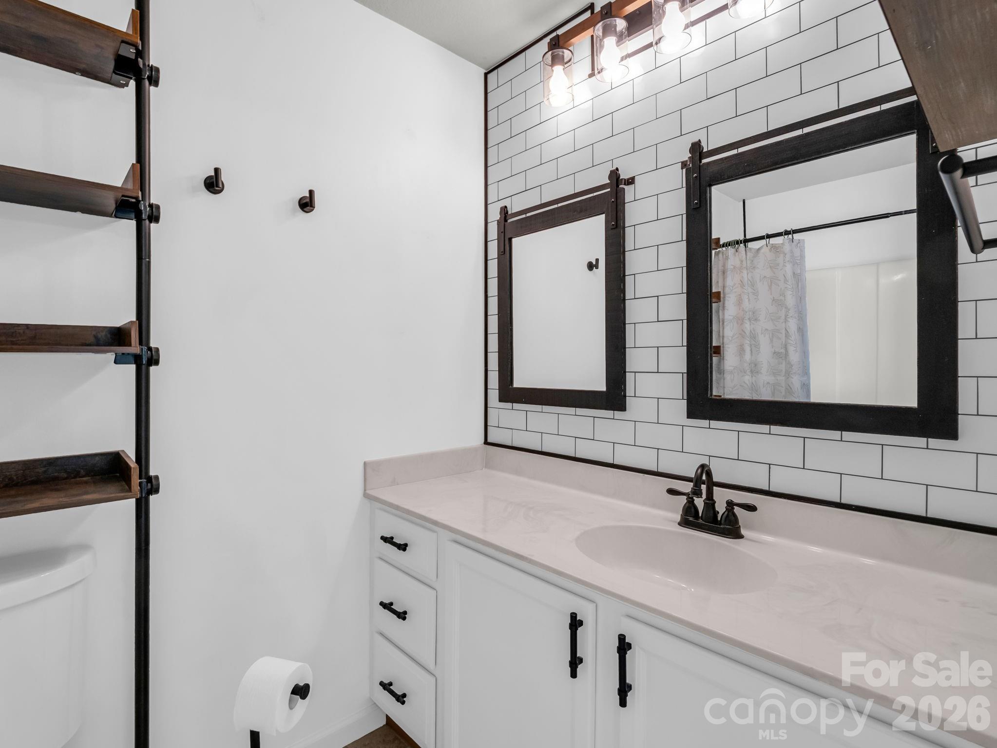 64 Lanceford Circle Property Photo 21