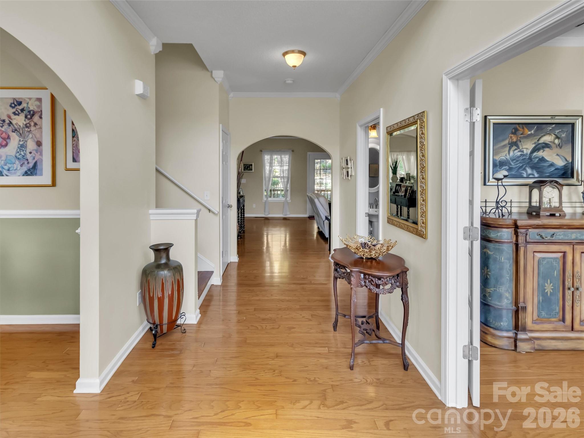 237 Midway Crossing Property Photo 6