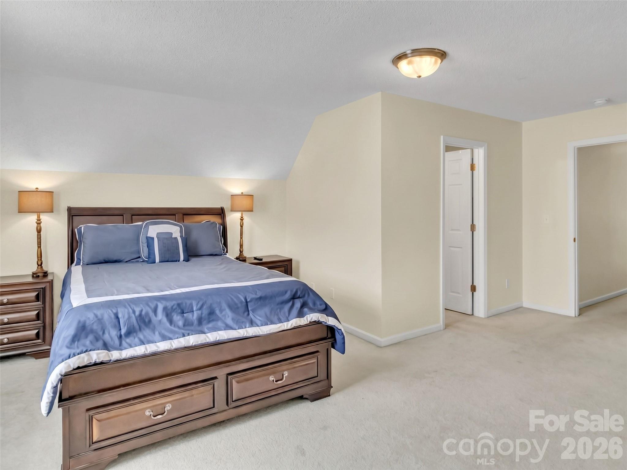 237 Midway Crossing Property Photo 33