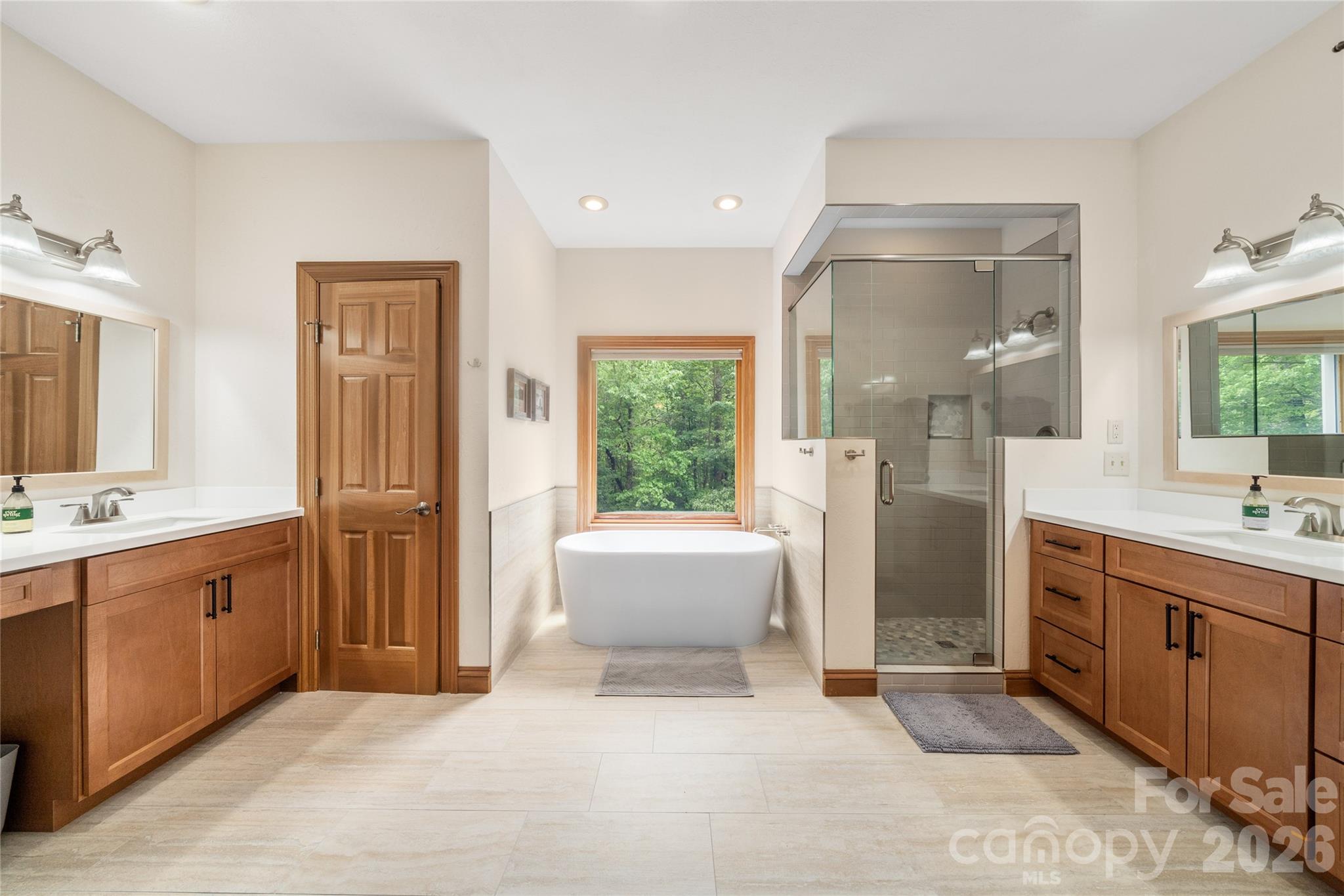 176 Hemlock Lane Property Photo 8