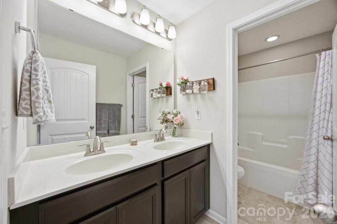 824 Ardent Trail Property Photo 34