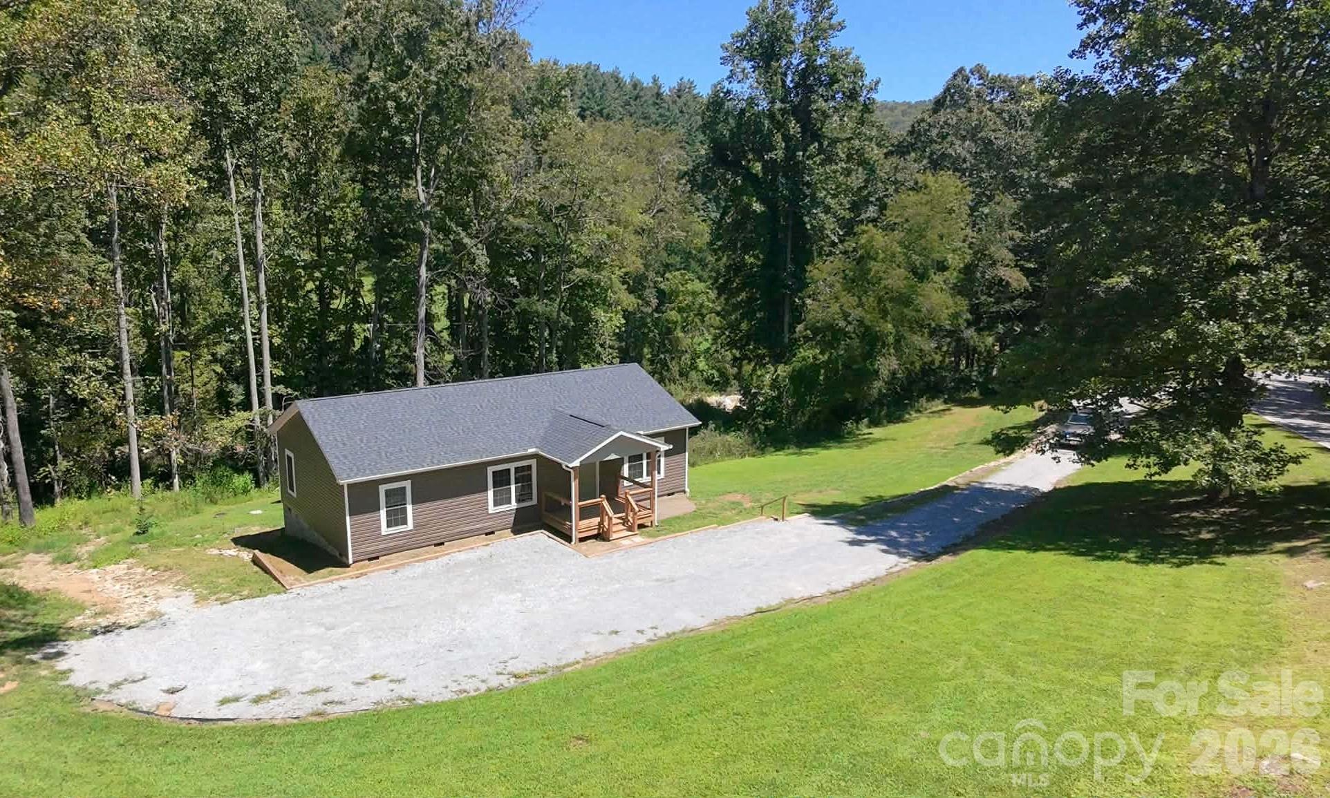 784 Bearwallow Mountain Road Property Photo 1