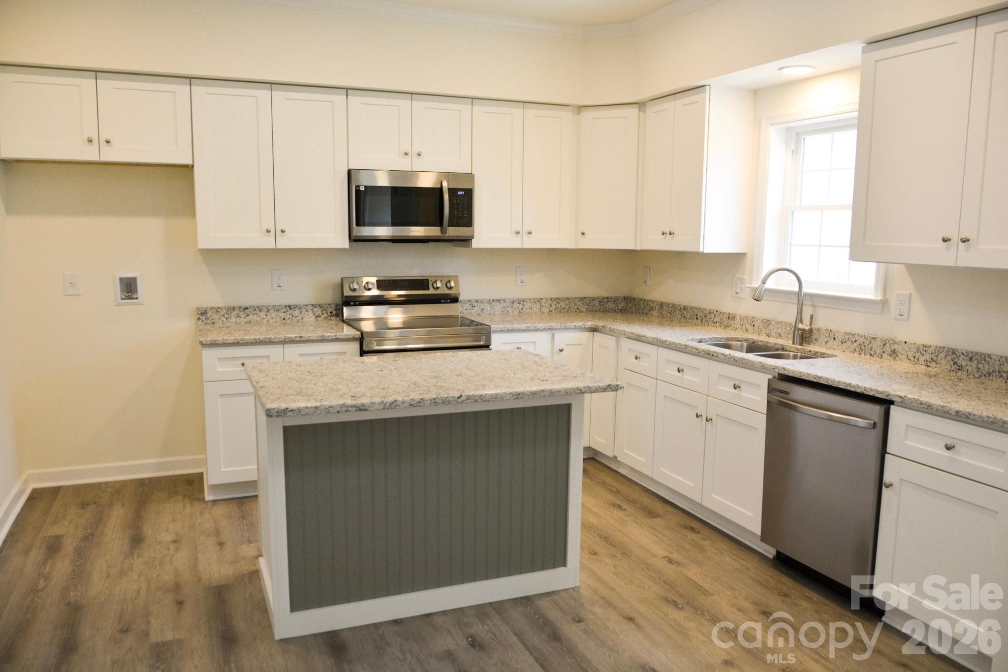 784 Bearwallow Mountain Road Property Photo 9