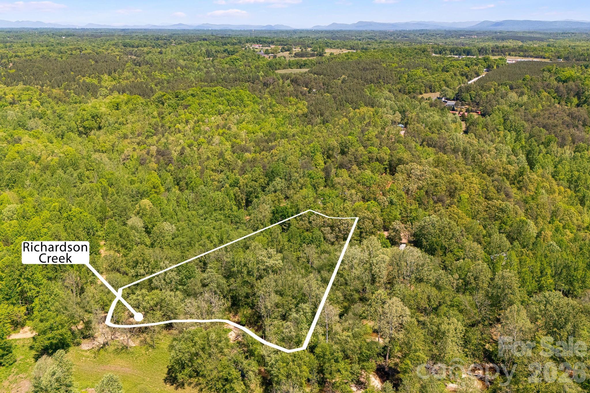 304 Richardson Creek Lane Property Photo 10