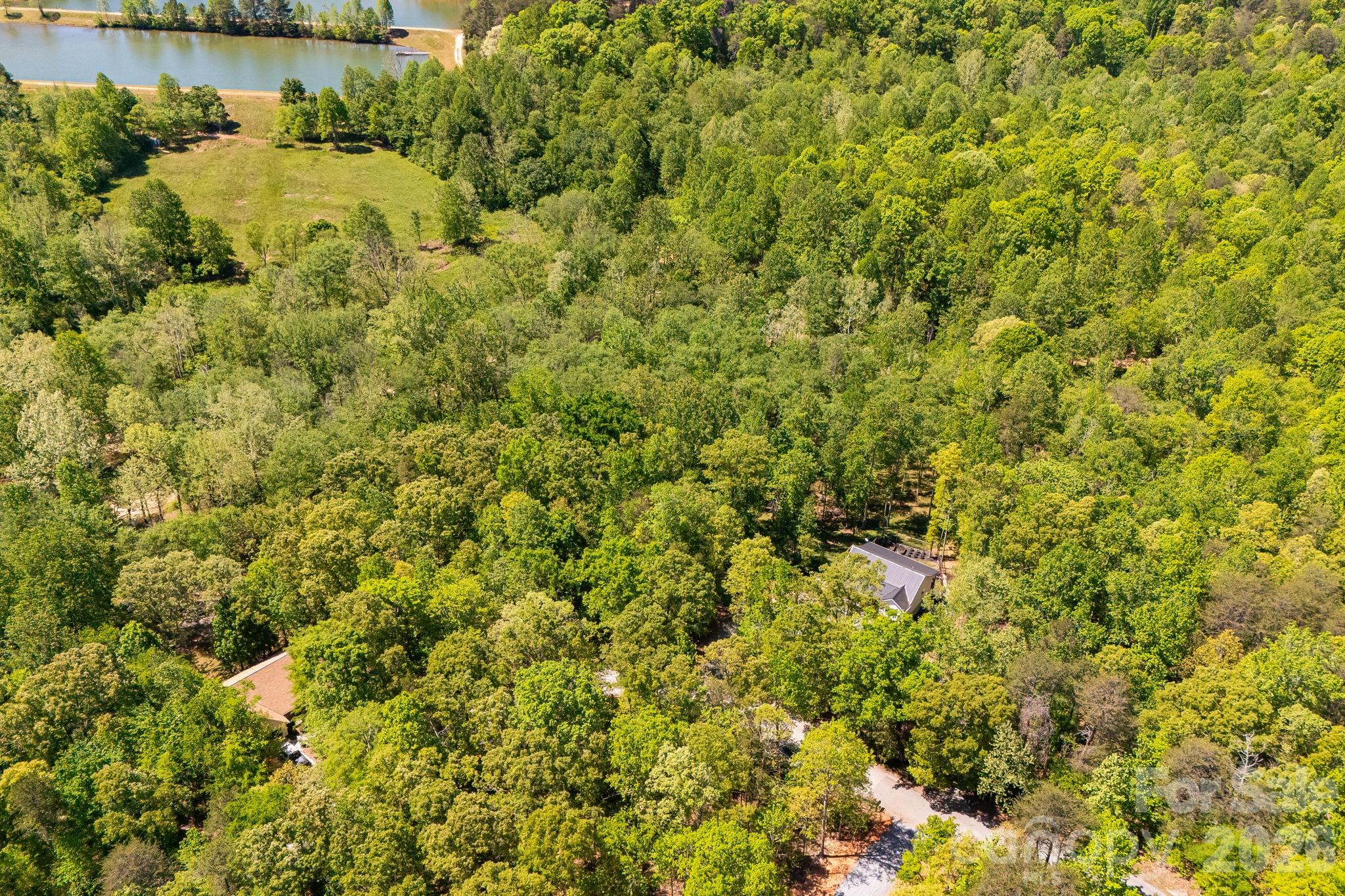 304 Richardson Creek Lane Property Photo 21
