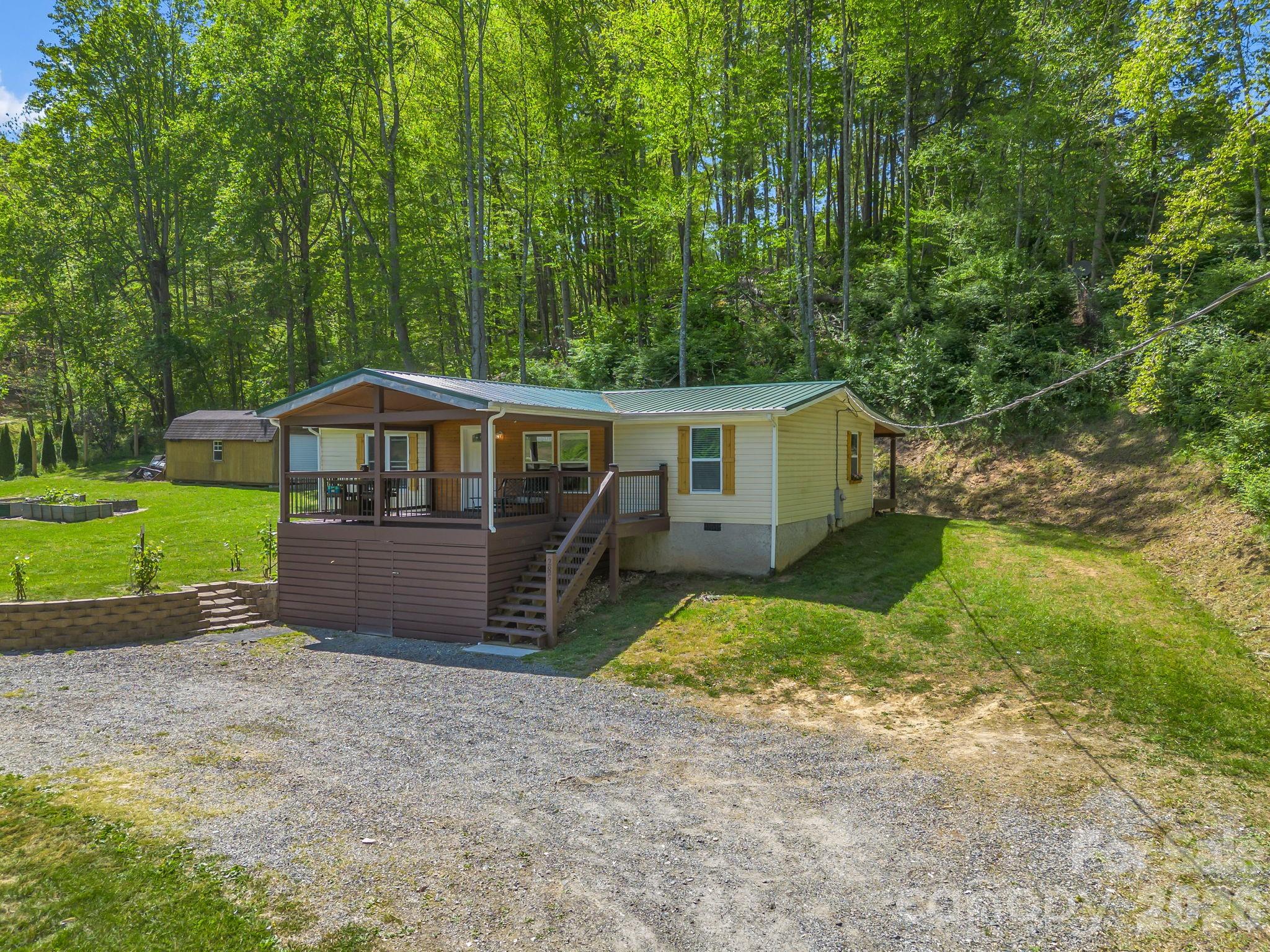 285 Dix Creek No 1 Road Property Photo 5