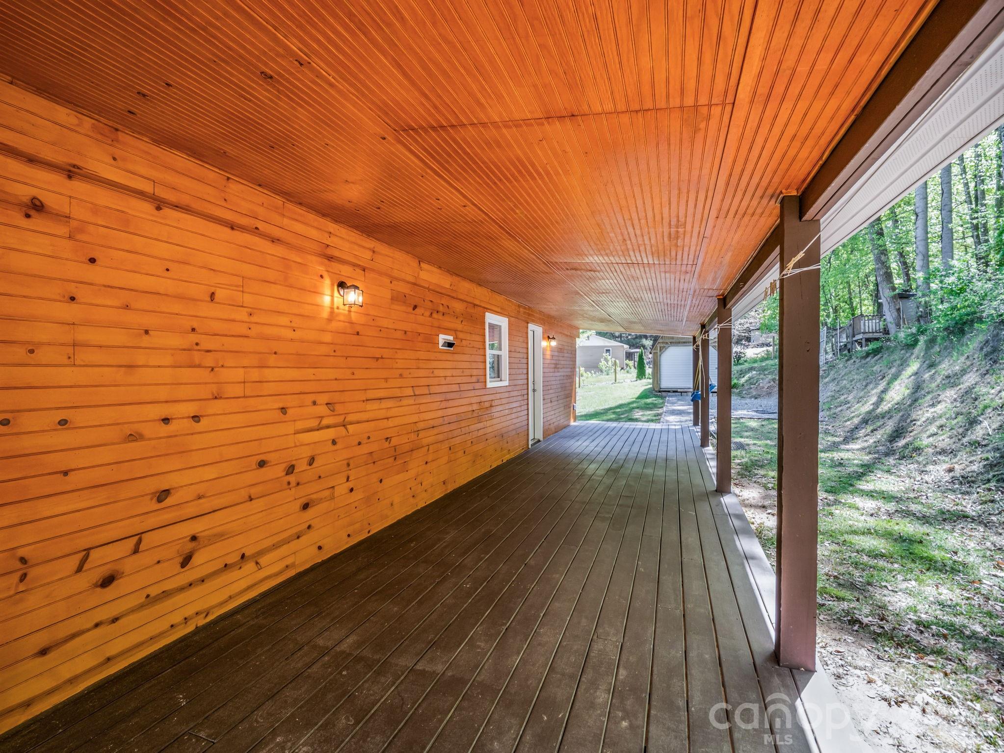 285 Dix Creek No 1 Road Property Photo 12