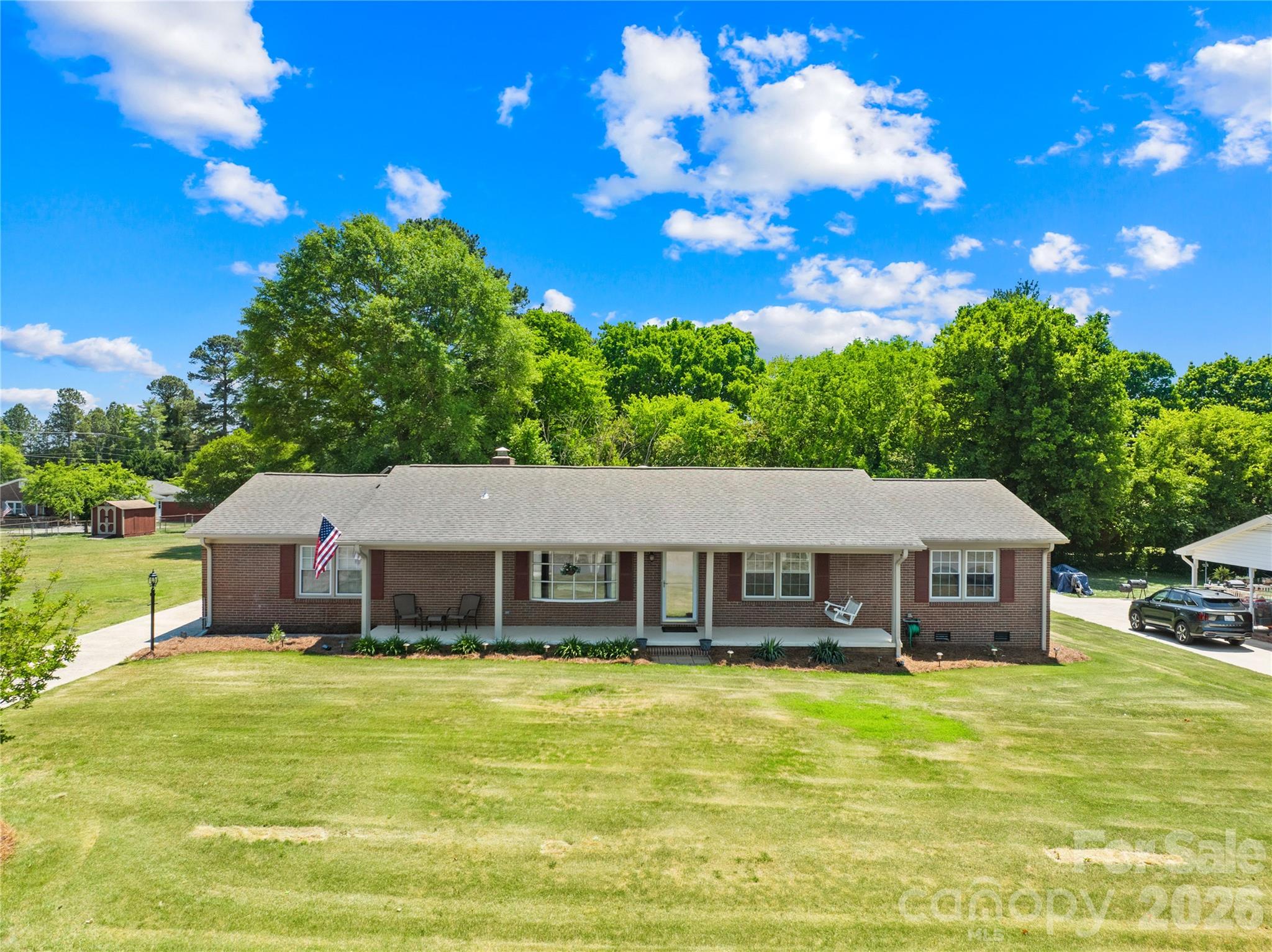 607 Wren Road Property Photo 1