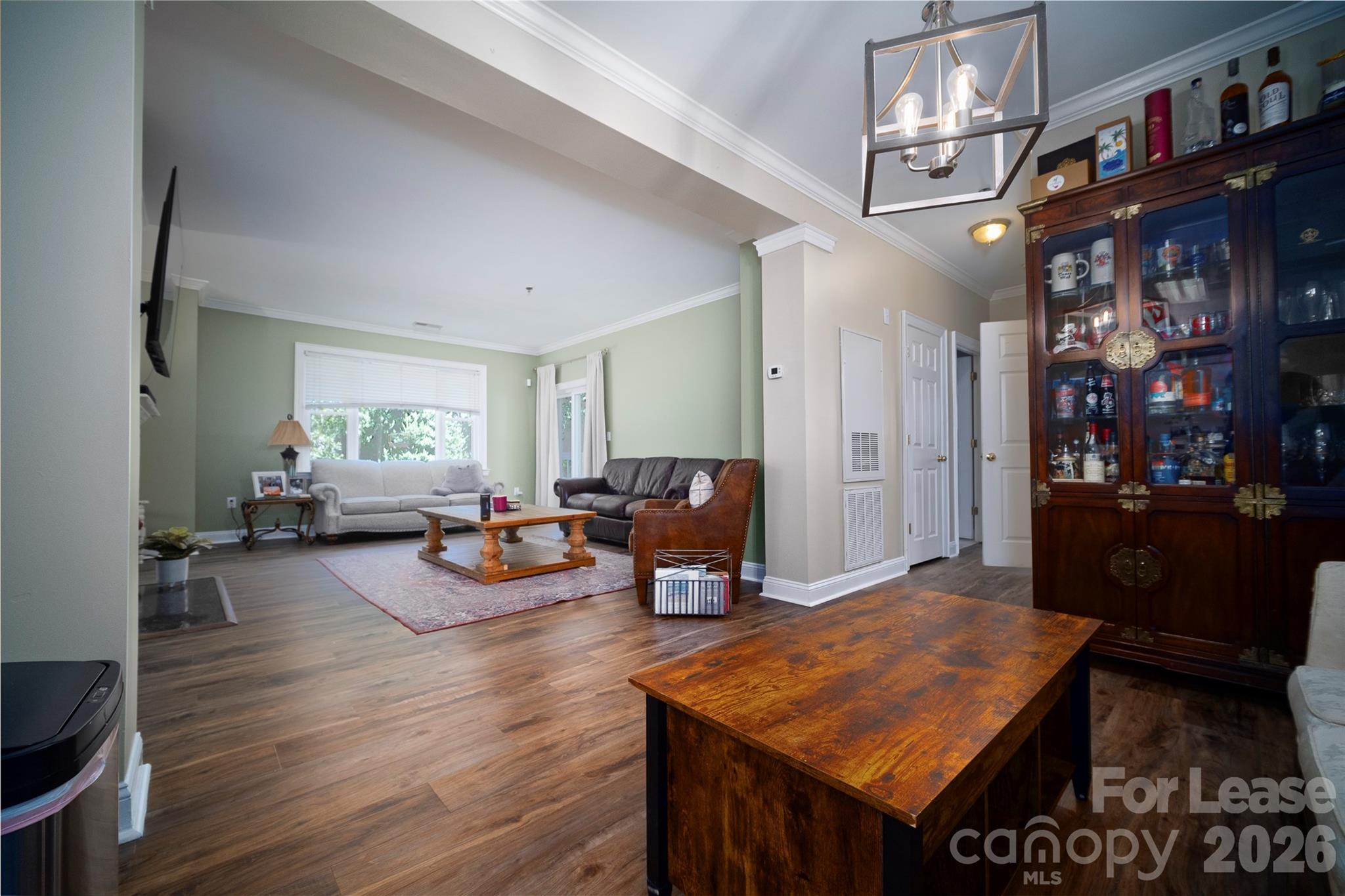 5609 Fairview Road Property Photo 8