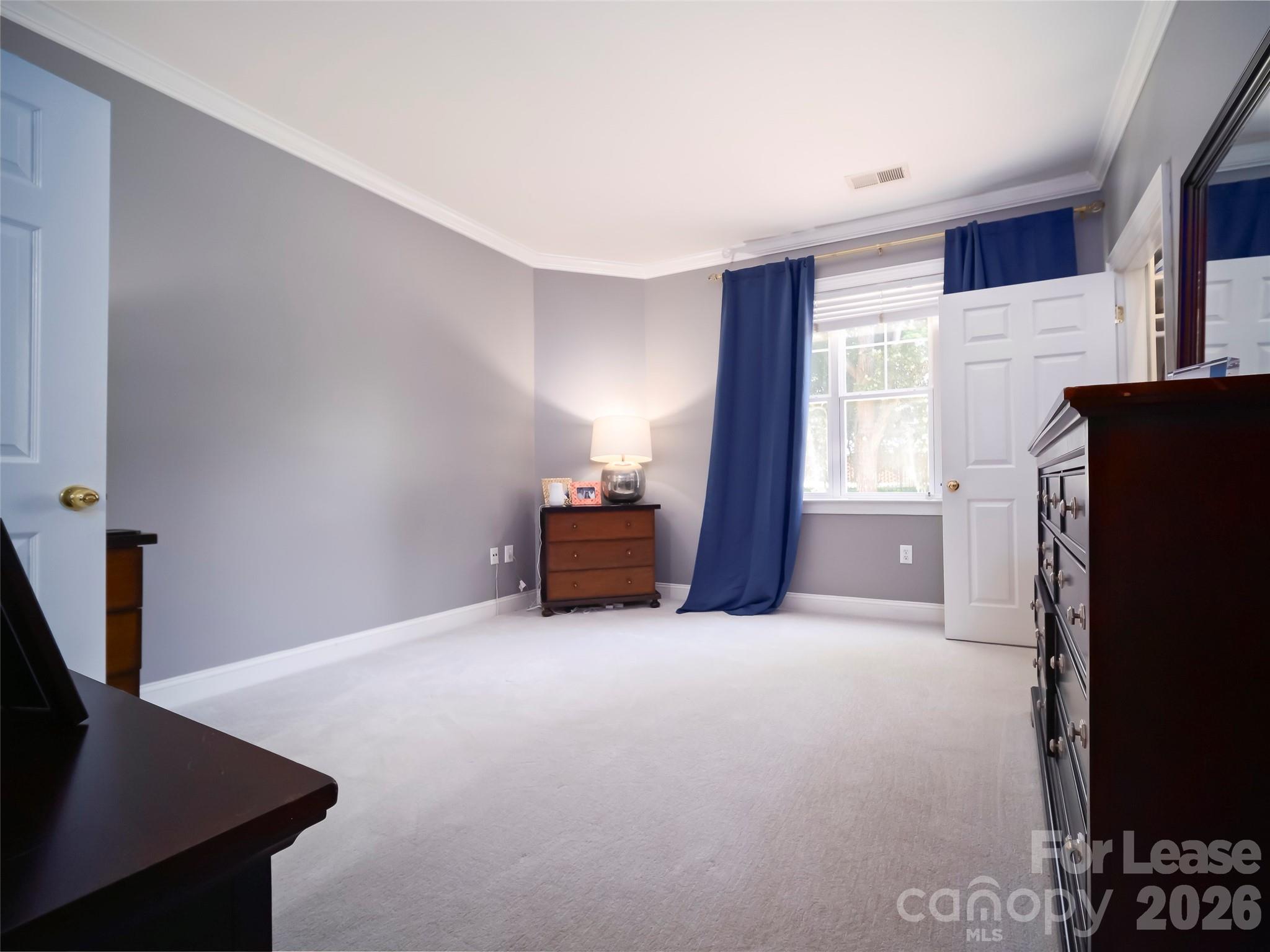 5609 Fairview Road Property Photo 10