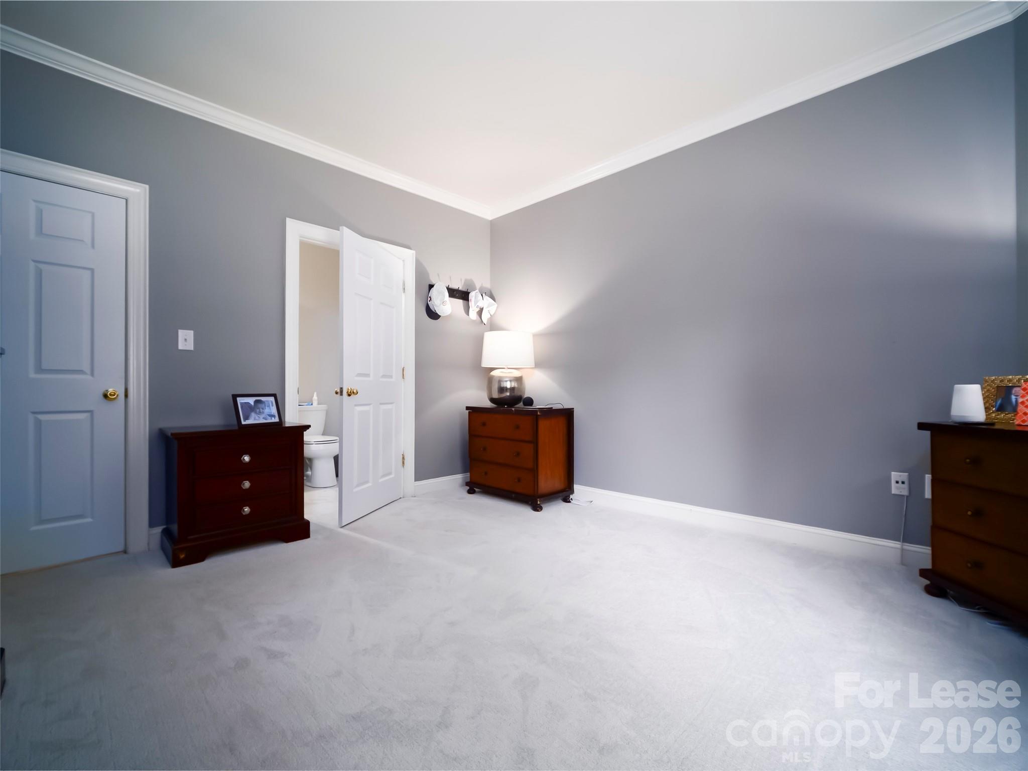 5609 Fairview Road Property Photo 13
