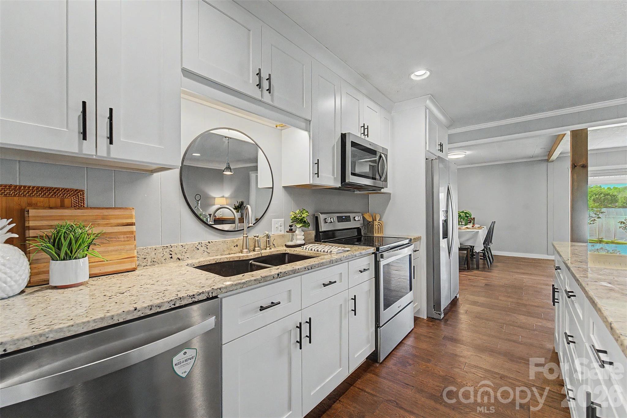 160 Canter Lane Property Photo 8