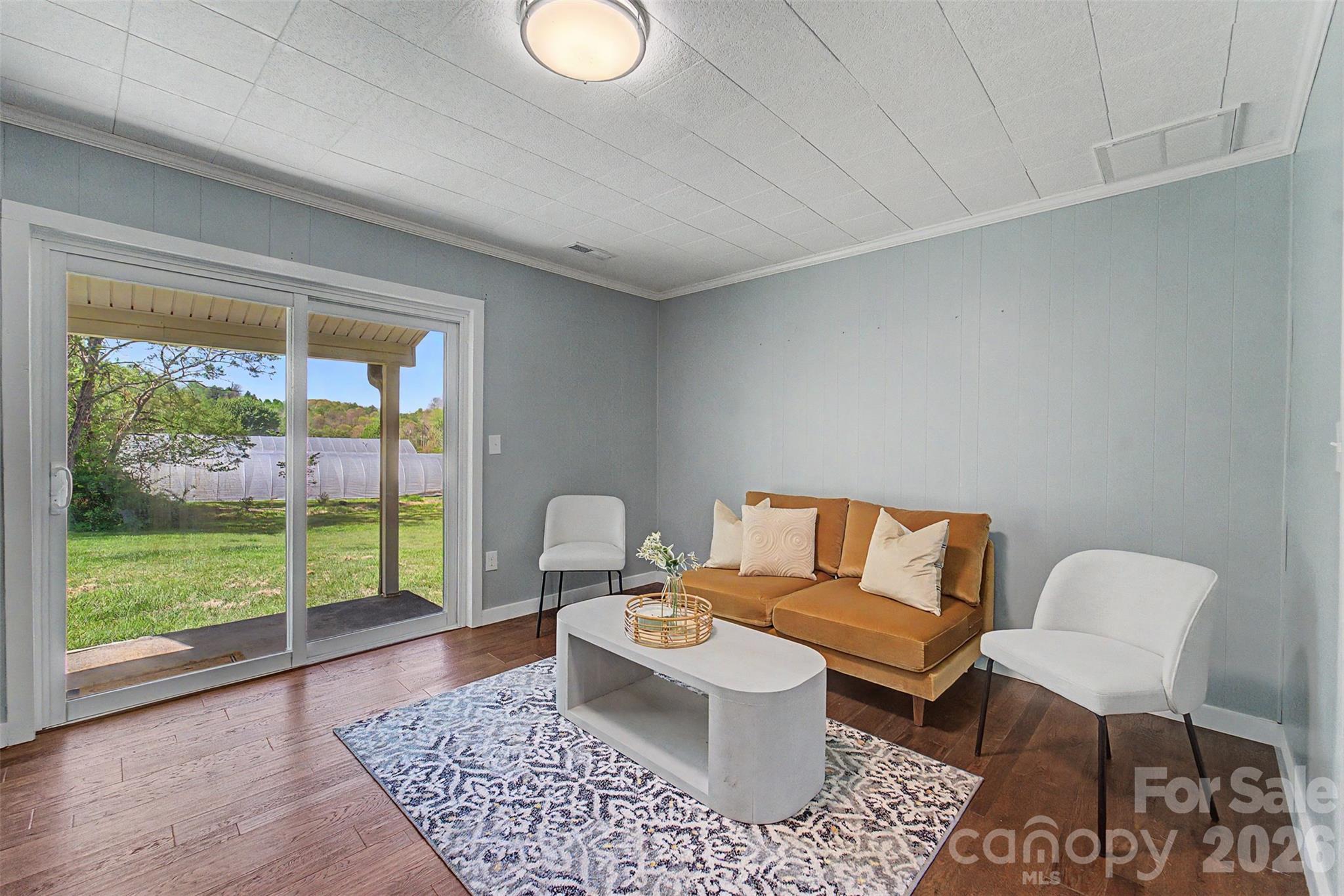 160 Canter Lane Property Photo 9