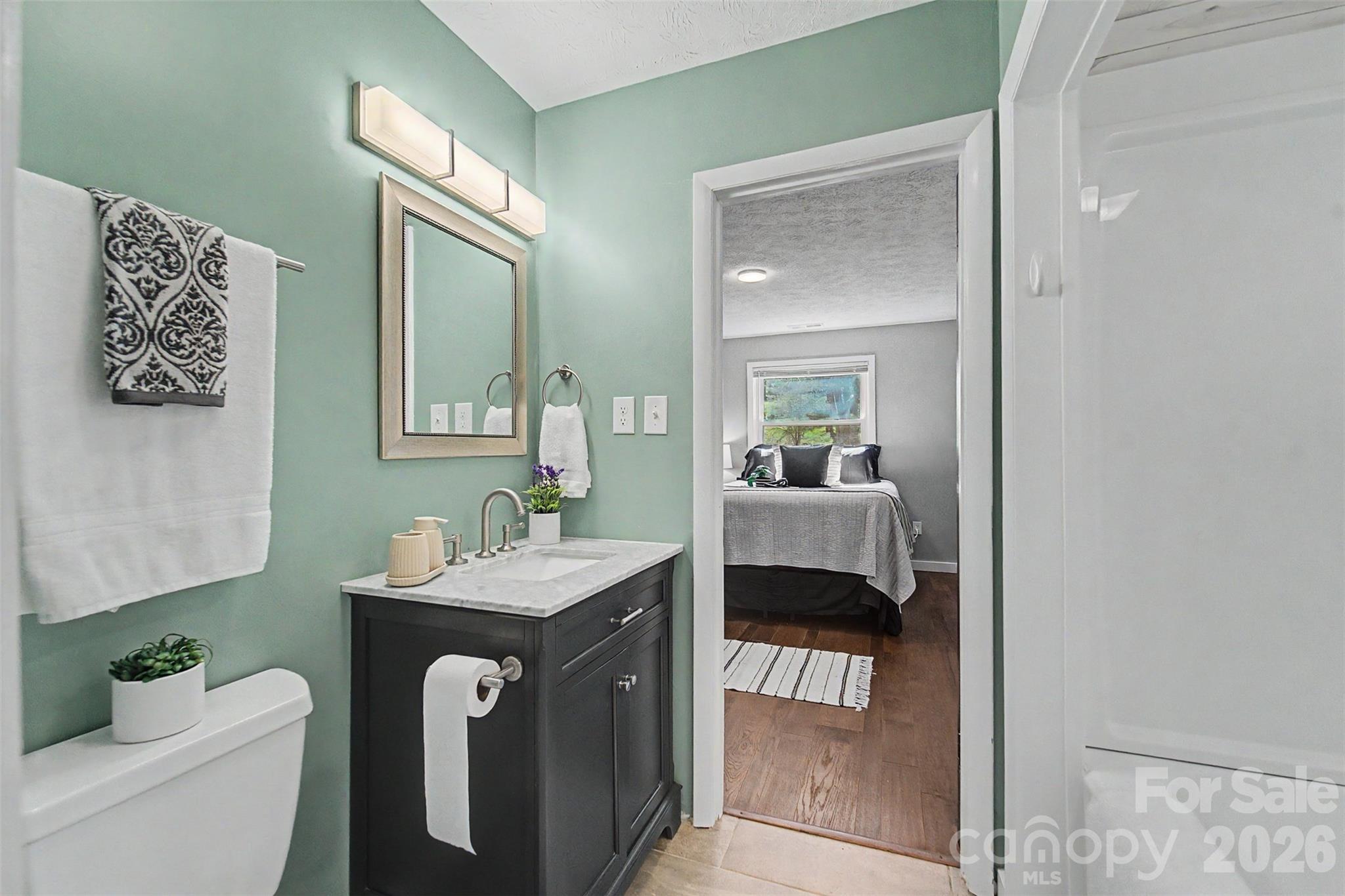 160 Canter Lane Property Photo 12