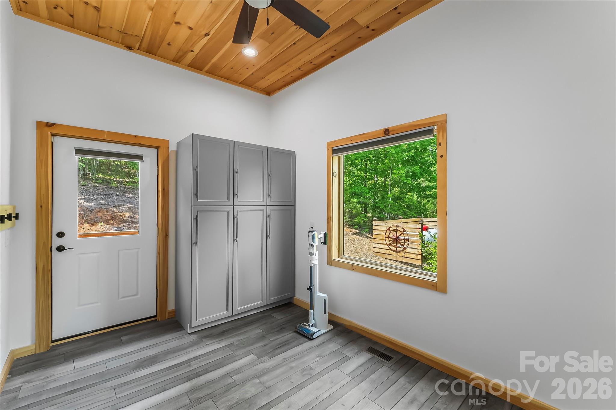 265 Grandview Peaks Drive Property Photo 32