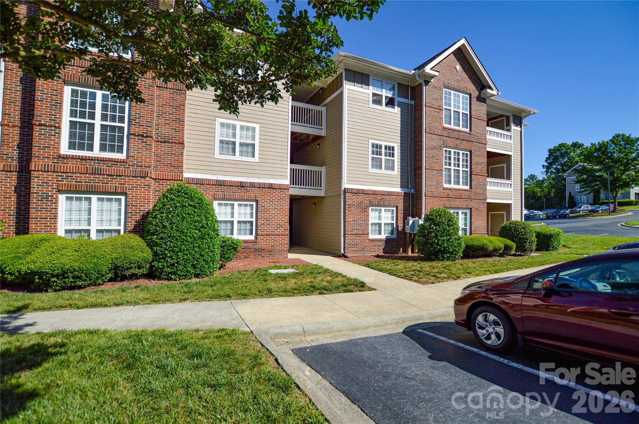 9810 Campus Walk Lane F Property Photo 1