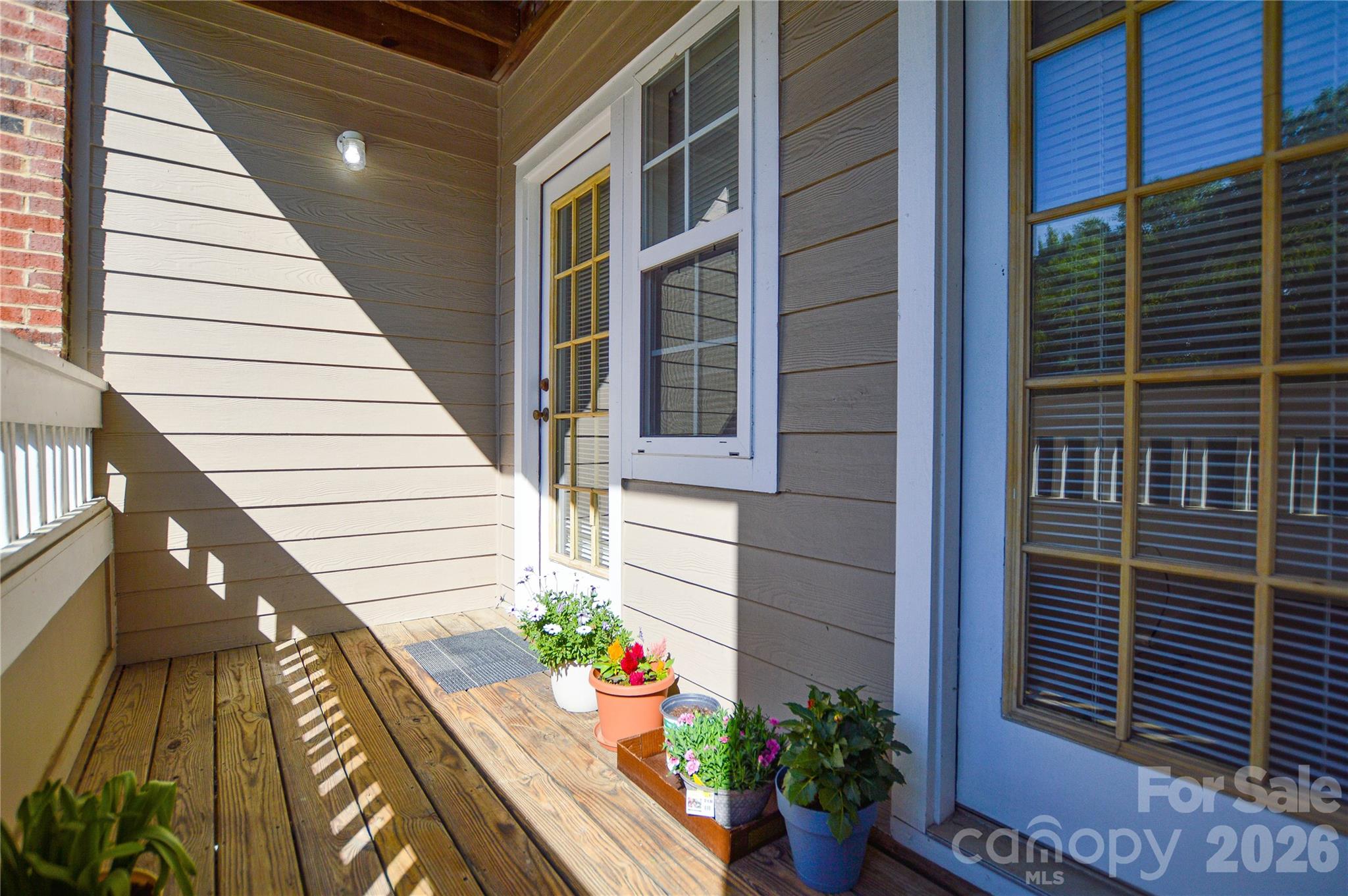 9810 Campus Walk Lane F Property Photo 2