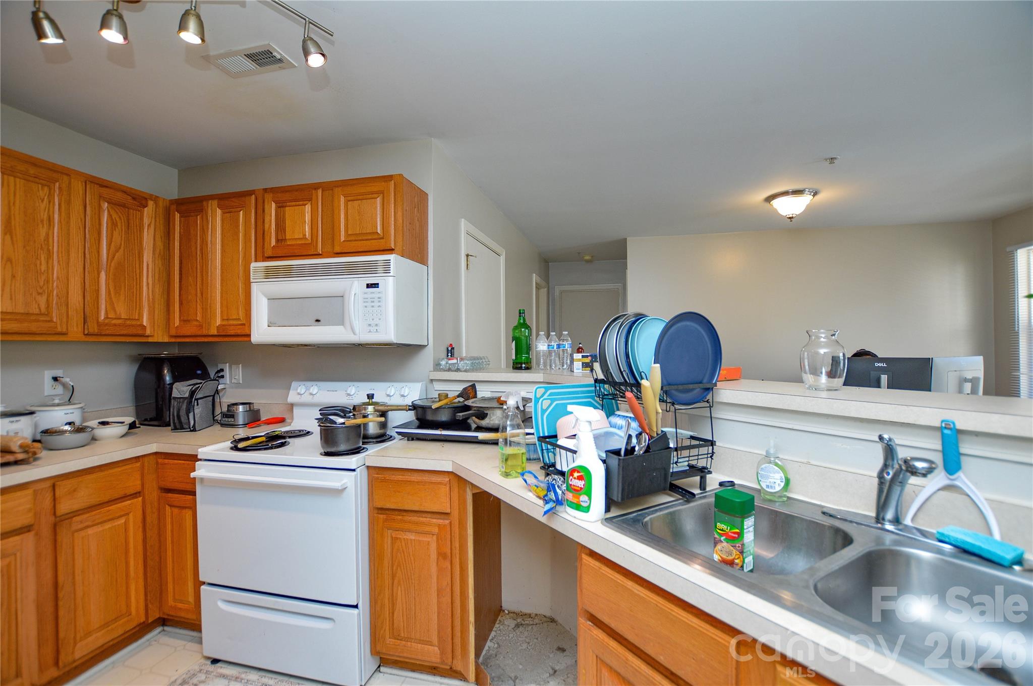 9810 Campus Walk Lane F Property Photo 9