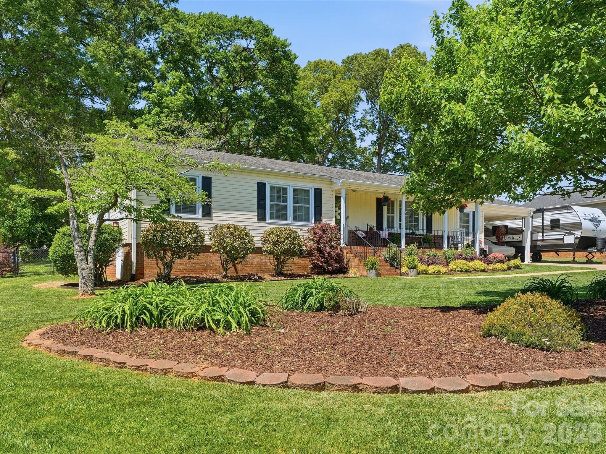 217 Hughey Drive Property Photo 1