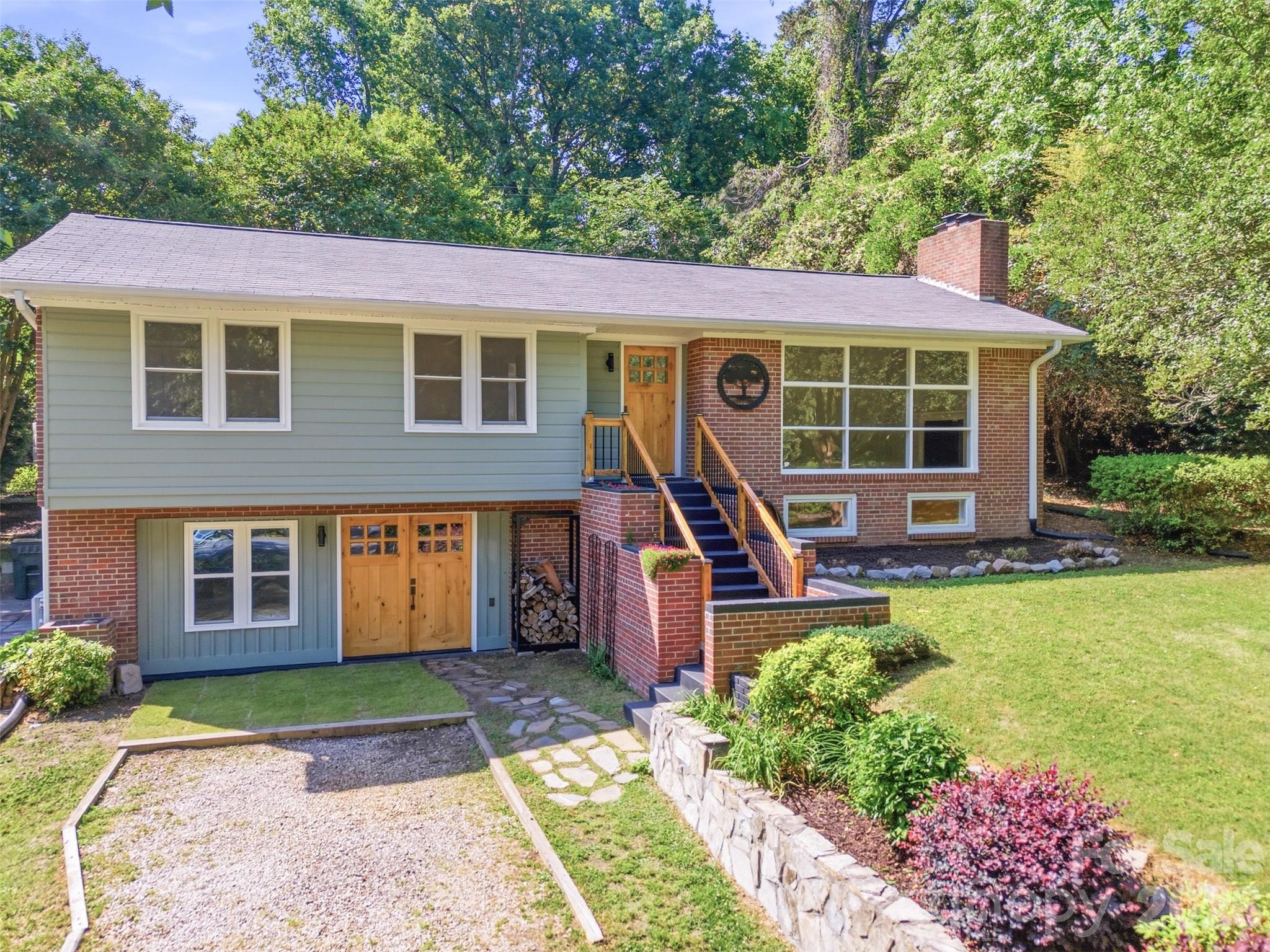 1321 Saluda River Drive Property Photo 3