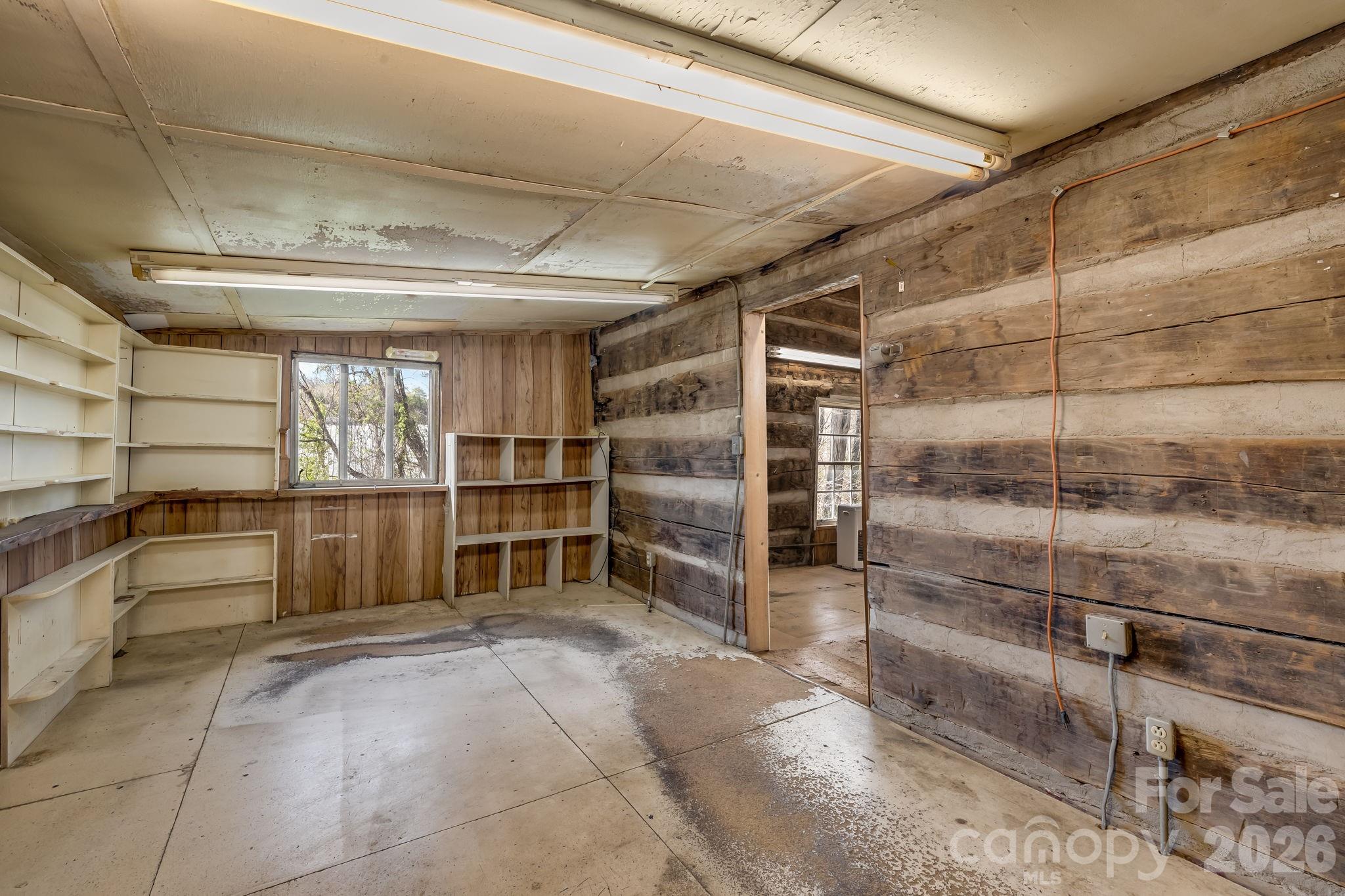 2172 Smokey Park Highway Property Photo 22