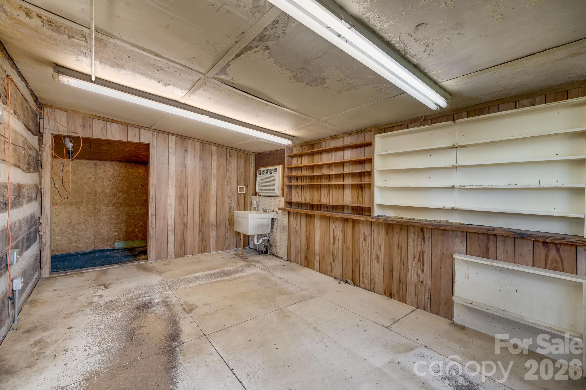 2172 Smokey Park Highway Property Photo 23