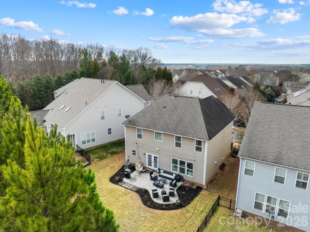 1007 Hamil Ridge Drive Property Photo 8