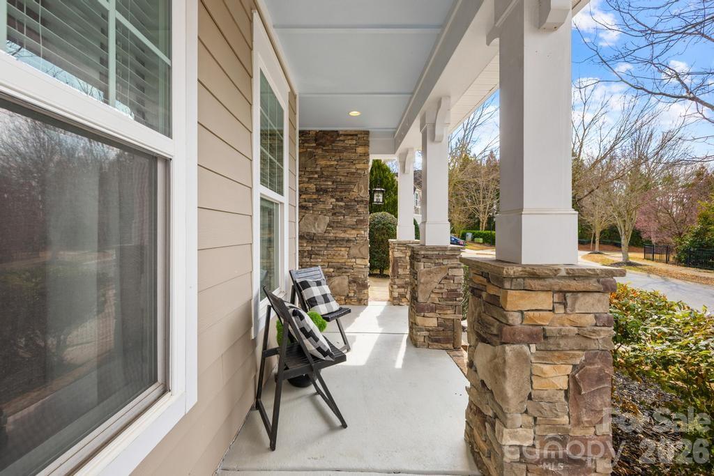 1007 Hamil Ridge Drive Property Photo 10