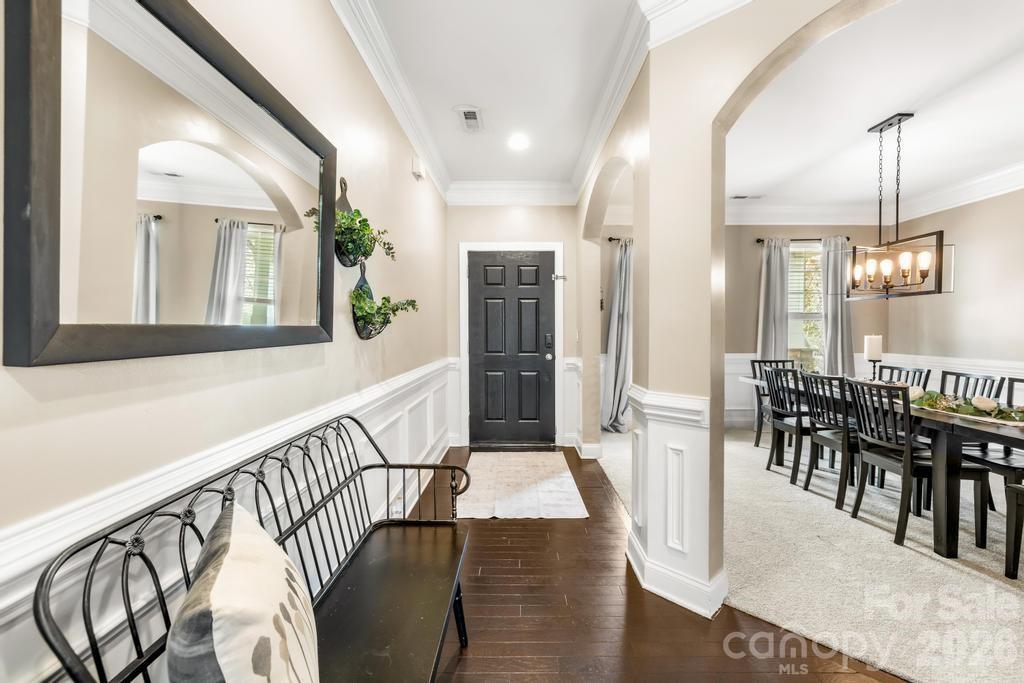 1007 Hamil Ridge Drive Property Photo 11