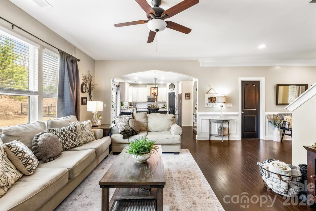 1007 Hamil Ridge Drive Property Photo 15