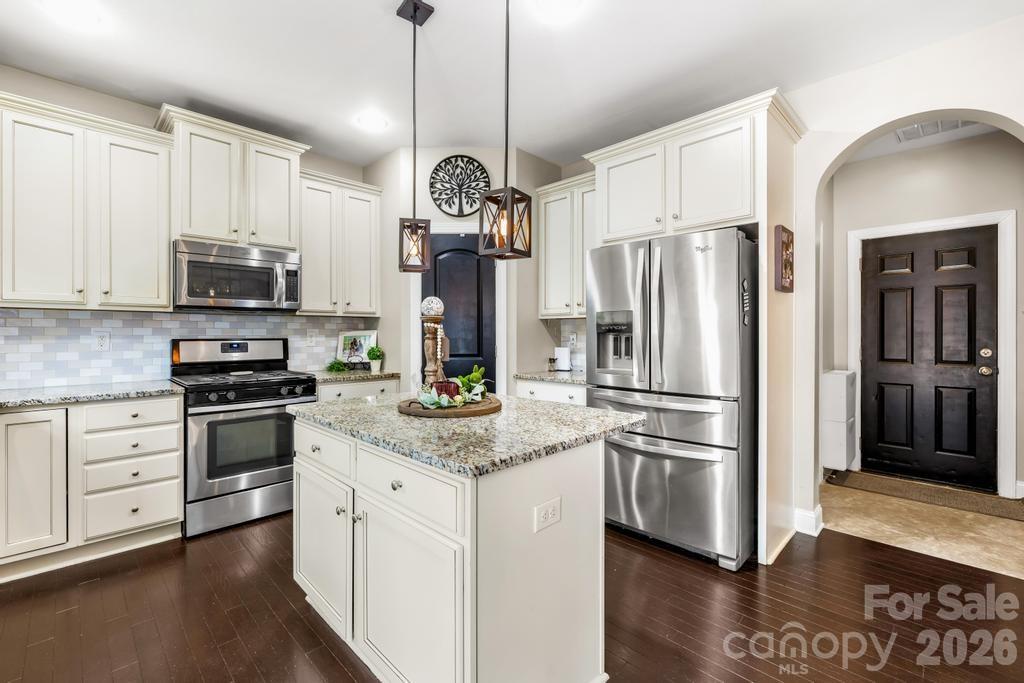 1007 Hamil Ridge Drive Property Photo 18