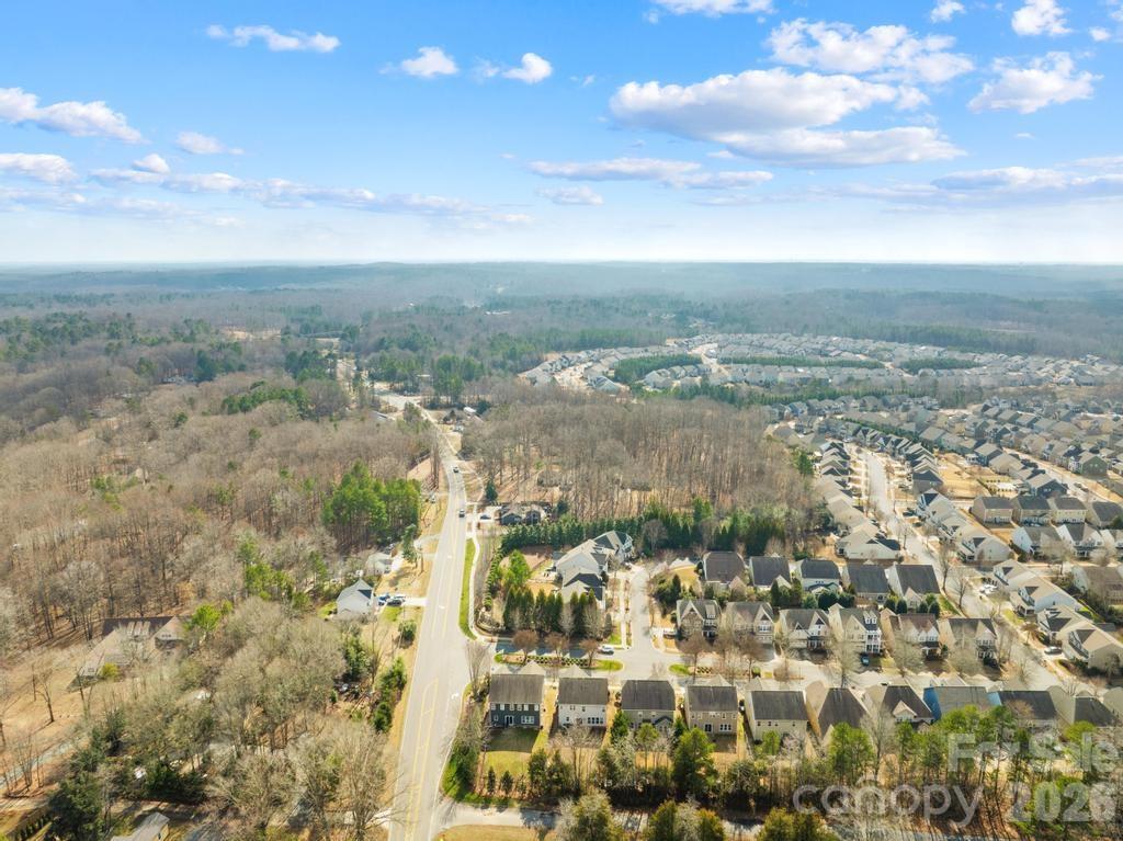 1007 Hamil Ridge Drive Property Photo 39