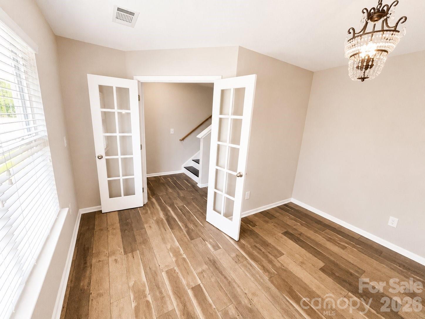 1818 Greenbrook Trail Property Photo 5