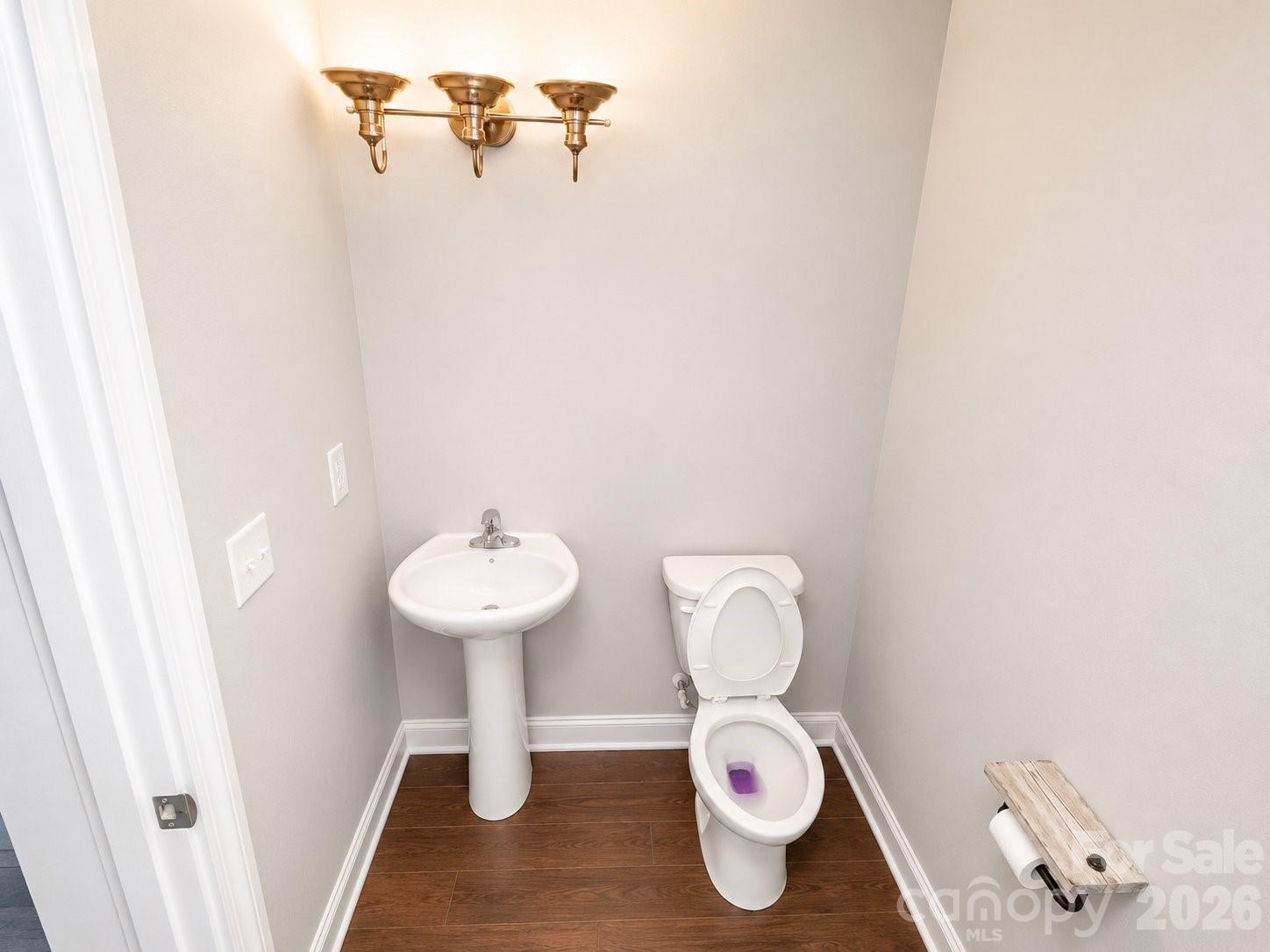 1818 Greenbrook Trail Property Photo 15